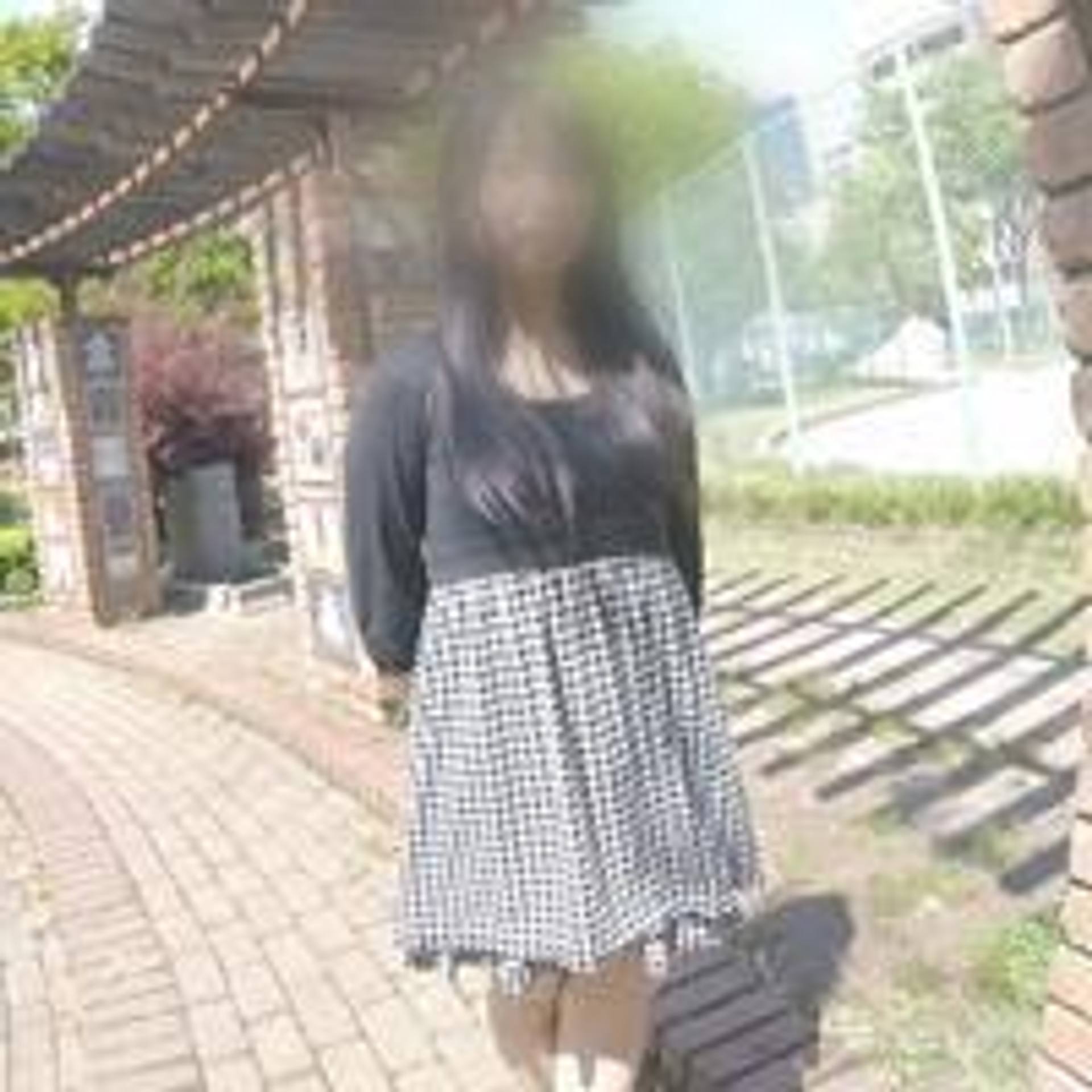 FC2-PPV-884190 【無碼ｘ個人攝影】出租女友服務　都市傳說!?真的可以做愛嗎? 介紹出租女友給友人看看【附高畫質特典影片】(無字幕)