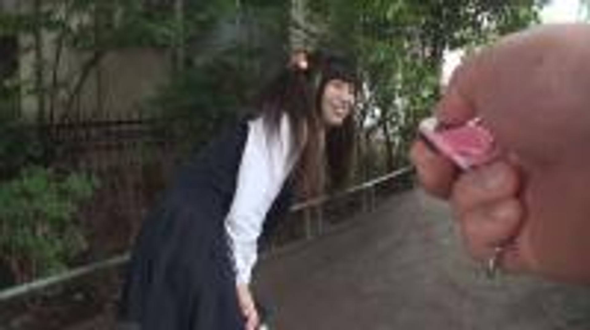 FC2-PPV-1016448 制服女子が公園でパンティ履き替え、飛びっ子装着、車内電マ責め！