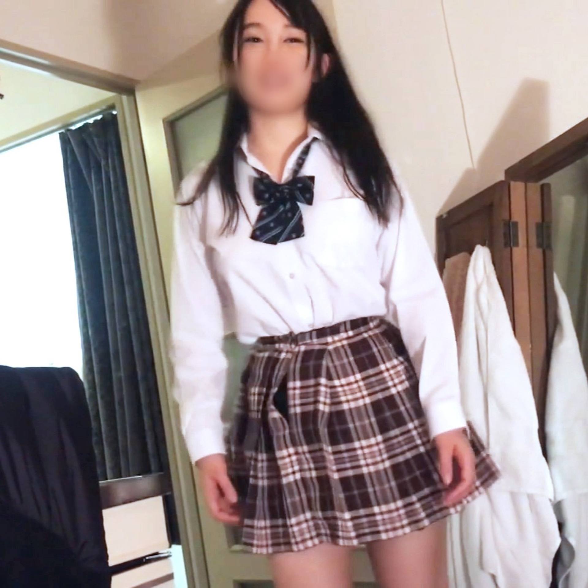 FC2-PPV-1635845 [PR] 制服似合いすぎな黒髪**娘。自撮りでエッチな動画を撮っちゃった。