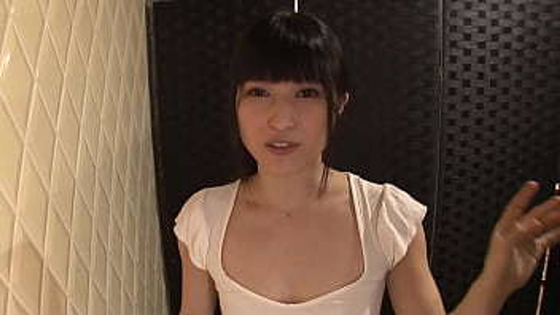 FC2-PPV-2881207 まさかノーブラ！？貧乳美人店員がコリコリに勃った乳首に気付かず働く姿に興奮してしまい…第２弾 Part 4