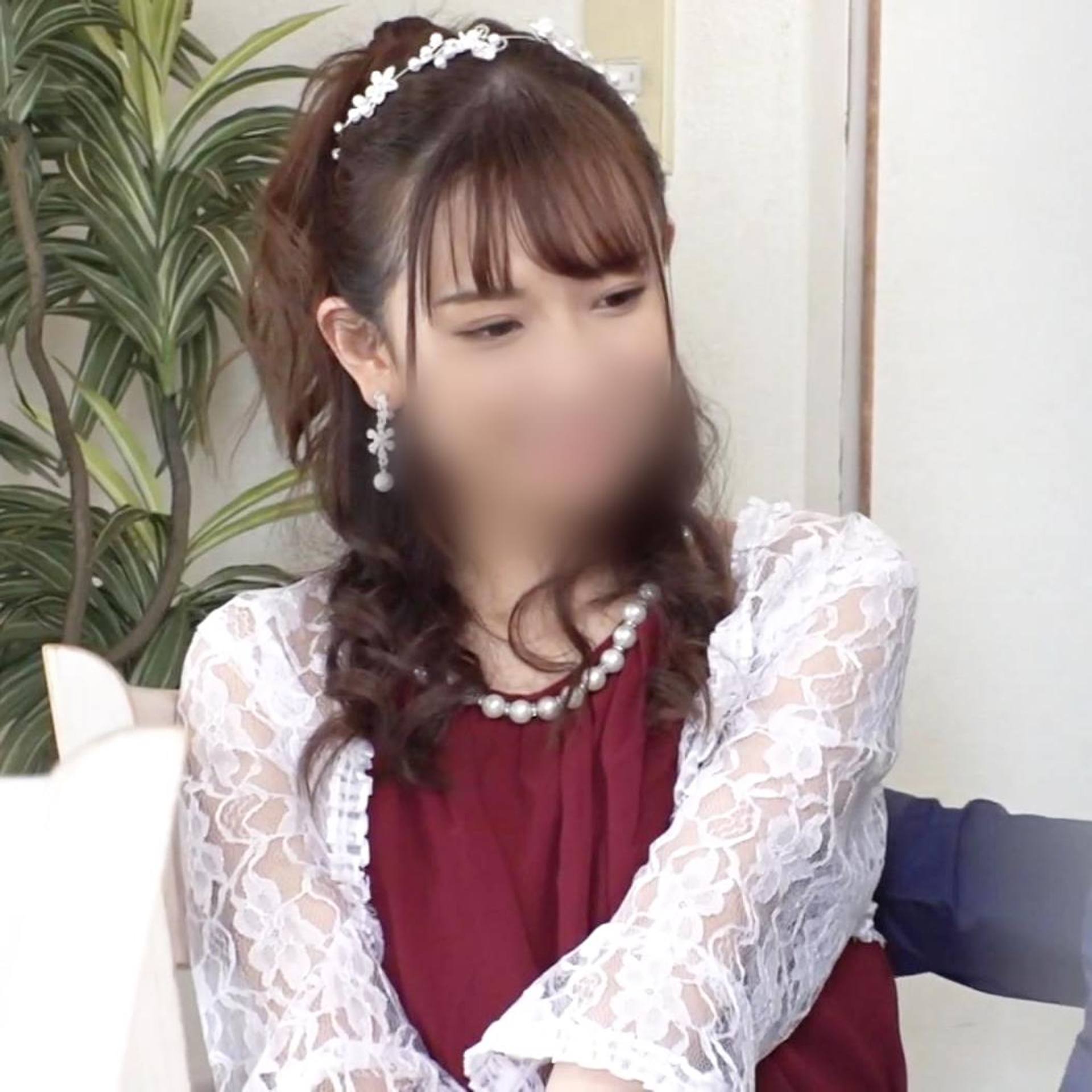 FC2-PPV-3087094 《人妻・ハメ撮り》結婚式帰りの美人妻をナンパして連れ込みSEX！バイブと生チ○ポで理性崩壊イキ！大量精子放出！