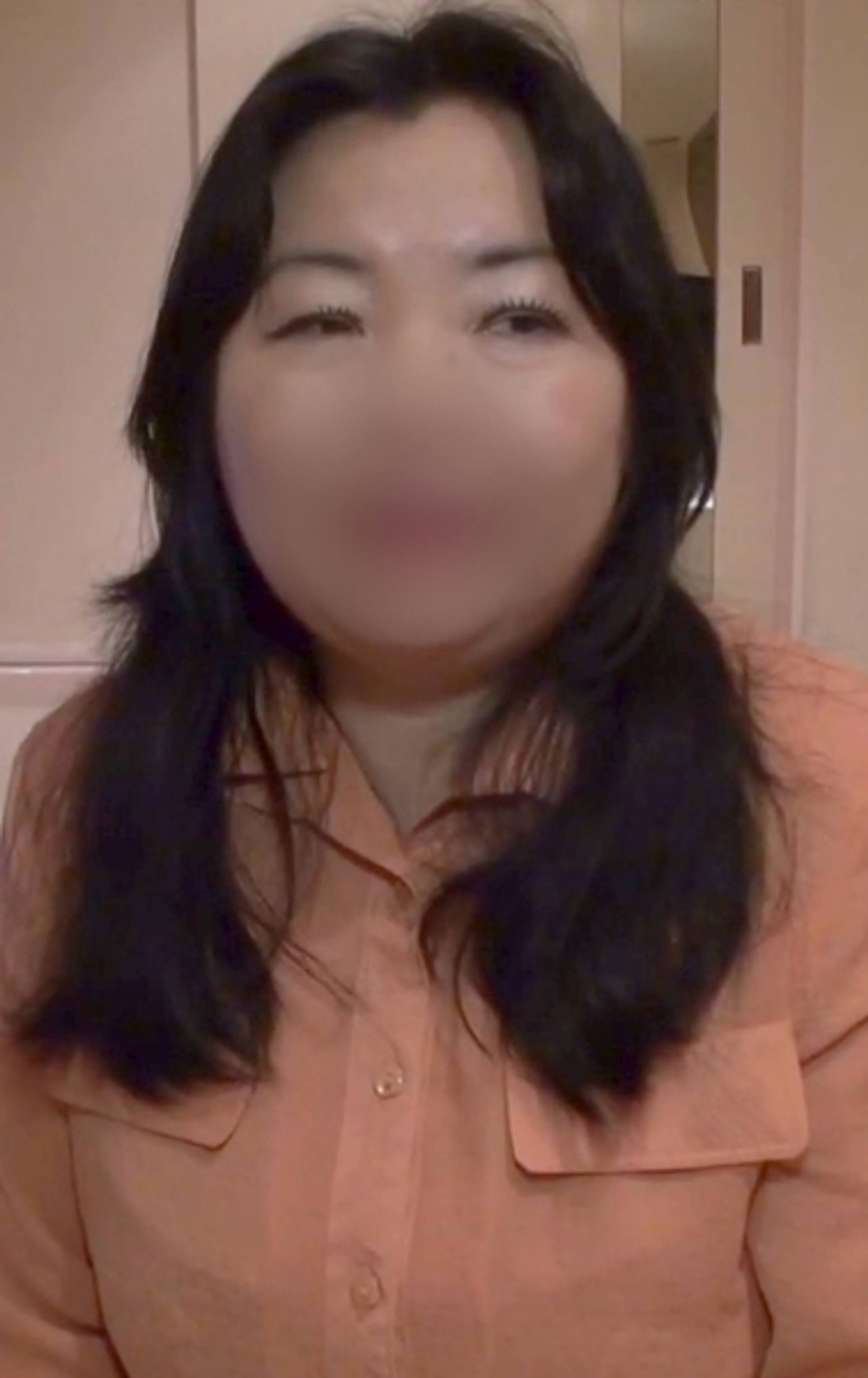 FC2-PPV-3113856 【個人撮影】デブなHカップ爆乳の55歳人妻さんとホテルへ。 愛嬌のある雰囲気ながらもベッドの上では淫乱な変態おばさん。