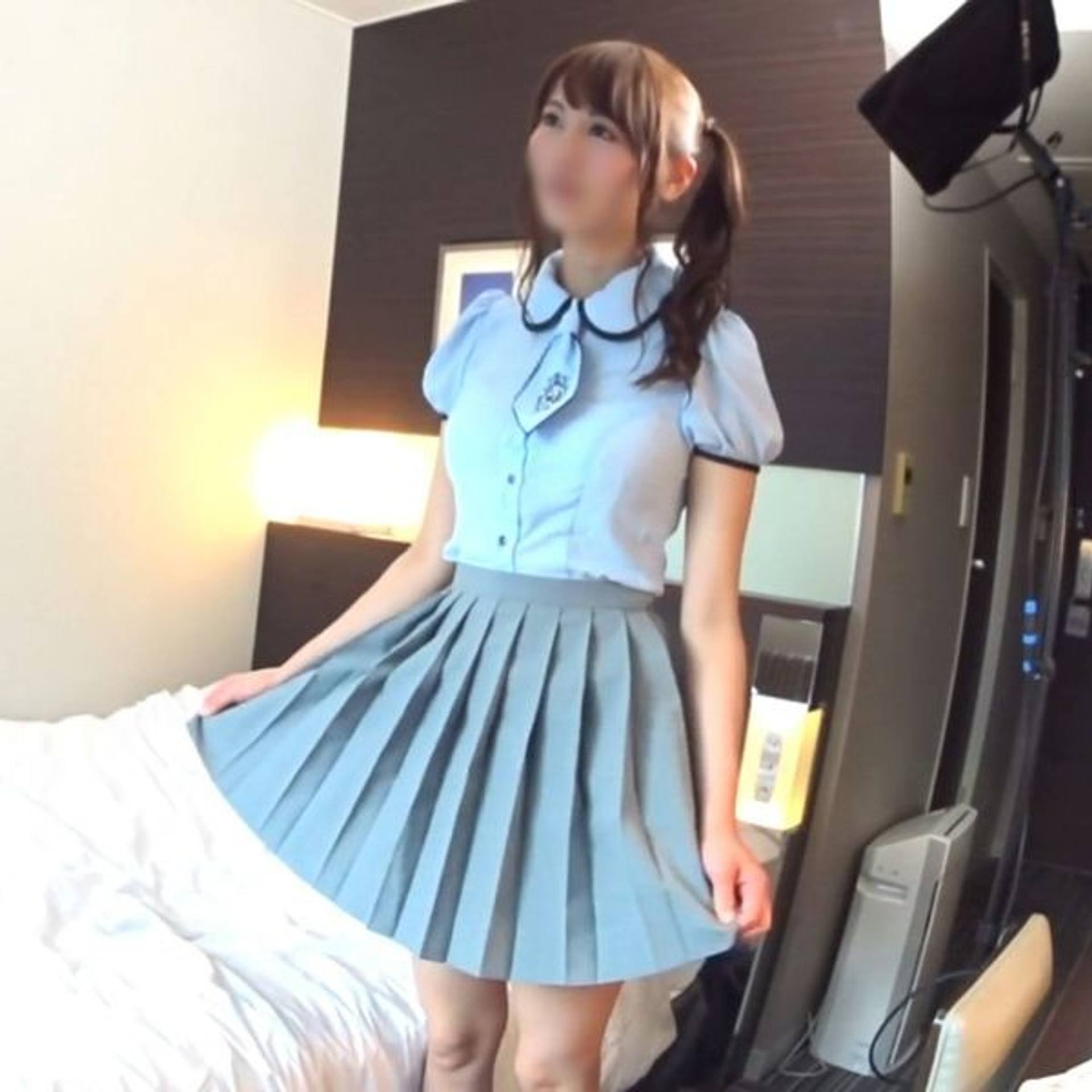 FC2-PPV-3109389 【素人】20歳清楚可愛い地下アイドル。制服コスプレがめちゃ萌え…スレンダーボディを味わい尽くす中出しセックス。