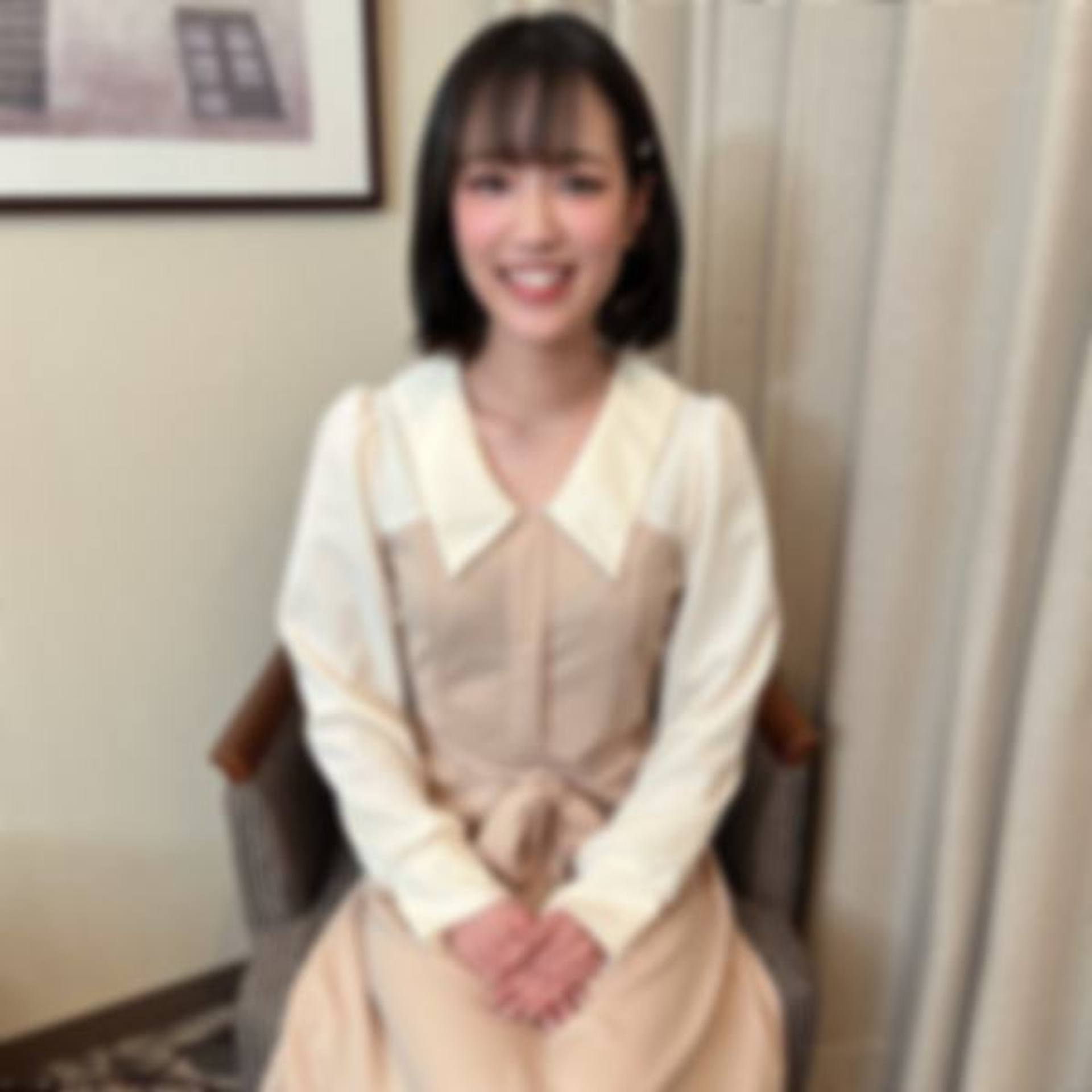 FC2-PPV-3254678 笑顔がキュートな田舎娘19歳。色白スレンダーの美しい身体を眺めながら全方位の体位でハメ尽くす！人生初、４連発の濃厚射精に困惑、顔射と大量中出し。