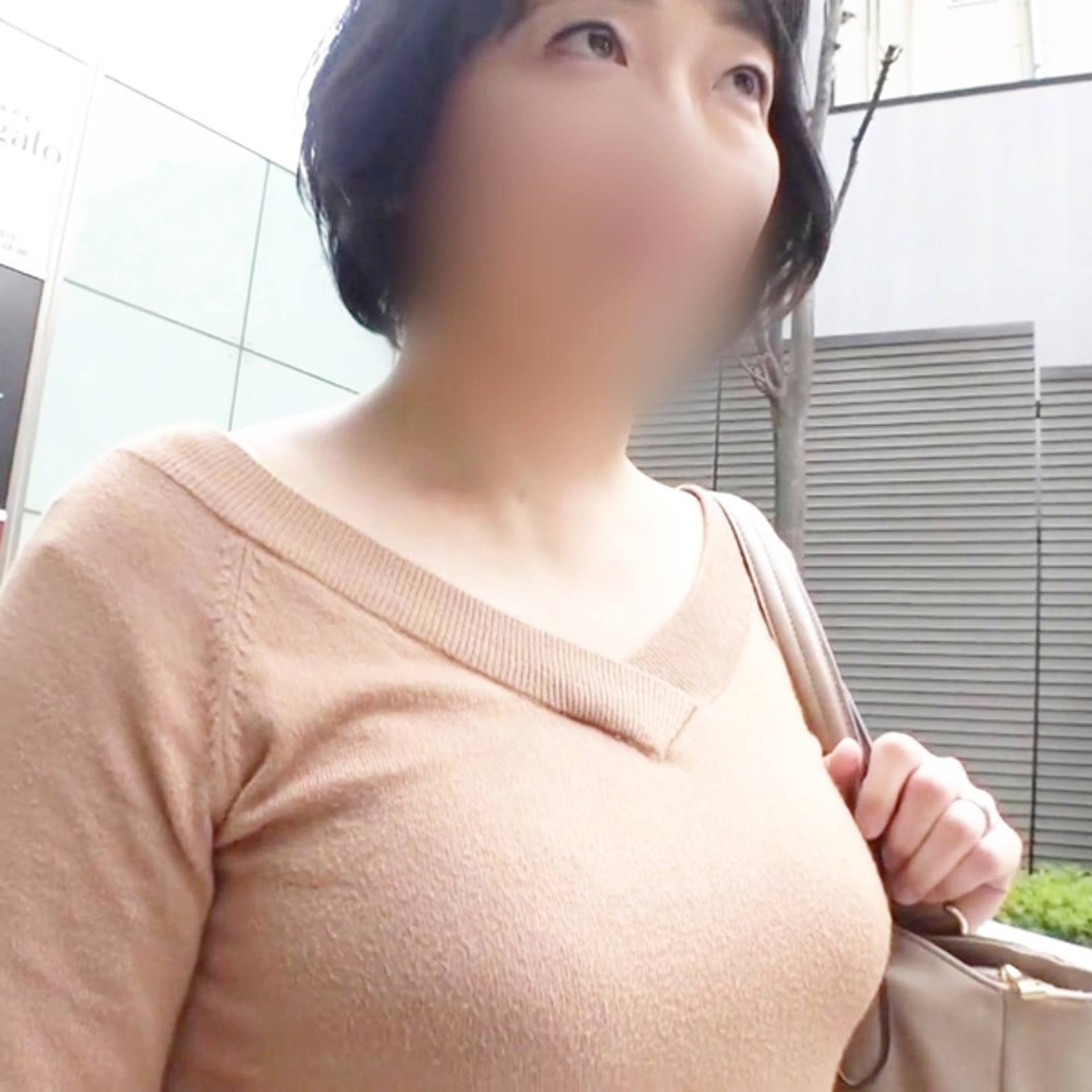 FC2-PPV-3397929 【熟女】想像以上にいやらしい肉体を持つ52歳・熟女◆Fカップ巨乳と巨尻を揺らして他人棒でイキ狂う！